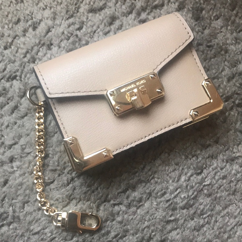 Michael Kors Kinsley Accordion Card Holder/Wallet - Picture 4 of 8